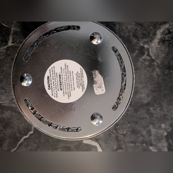 Bath And Body Works 3 Wick Candle Holder Silver Glitter Snowflakes - Picture 4 of 4